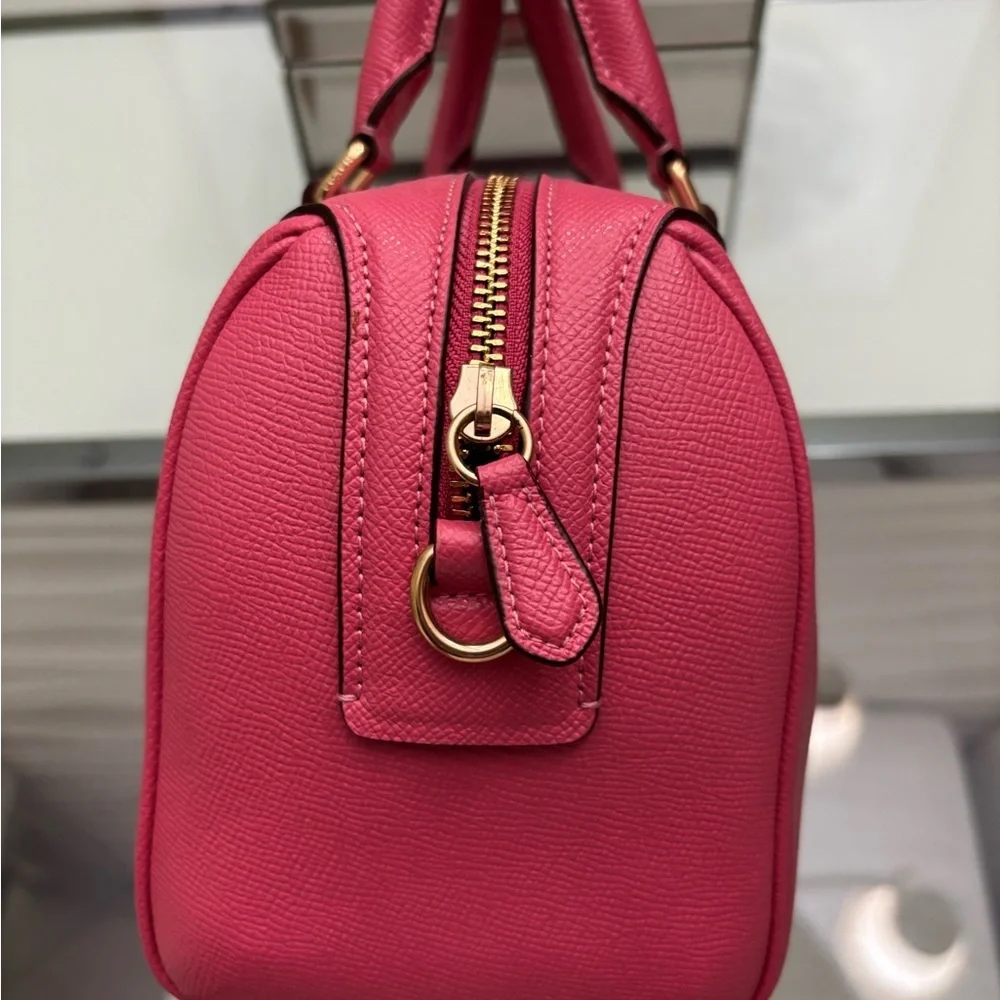 Authentic Coach Pink Mini Bennett/Excellent Condition - Picture 3 of 10